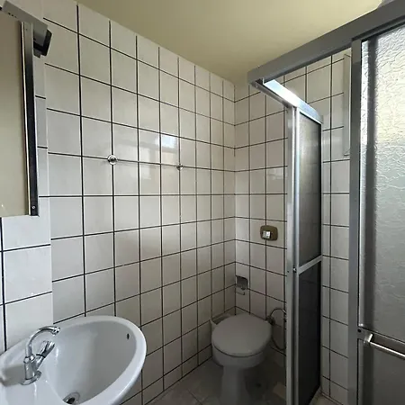 1 Bedroom 1 Bathroom Furnished - Justicia - Refurbished - Minty Stay Madrid Exterior photo